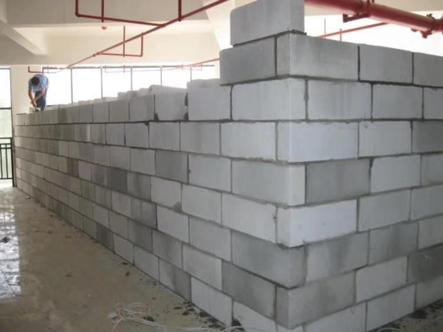 贺兰蒸压加气混凝土砌块承重墙静力和抗震性能的研究